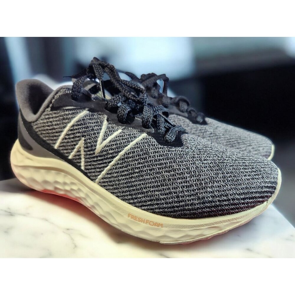 New Balance fresh foam size 8.5M  10W